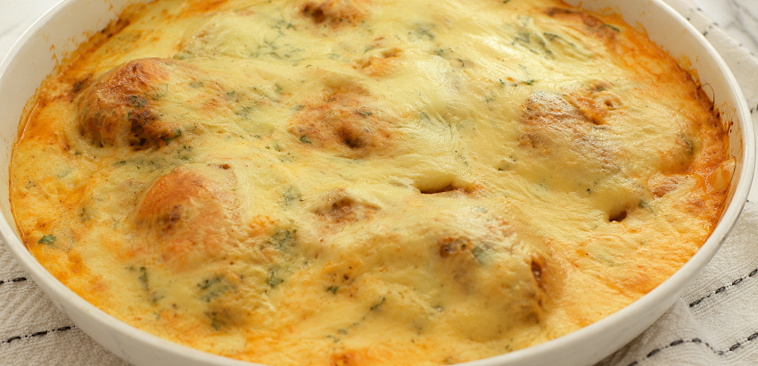 Курица под сметанным соусом