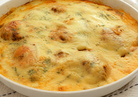 Курица под сметанным соусом